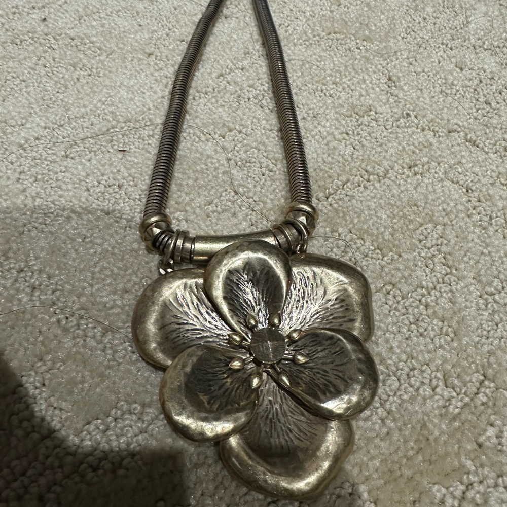 Stella and Dot statement necklace
